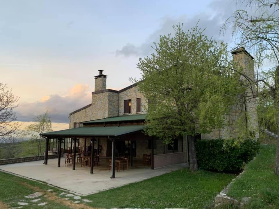Terrae Eremis: Ristorante, Bar, B&B Roccamorice Екстер'єр фото