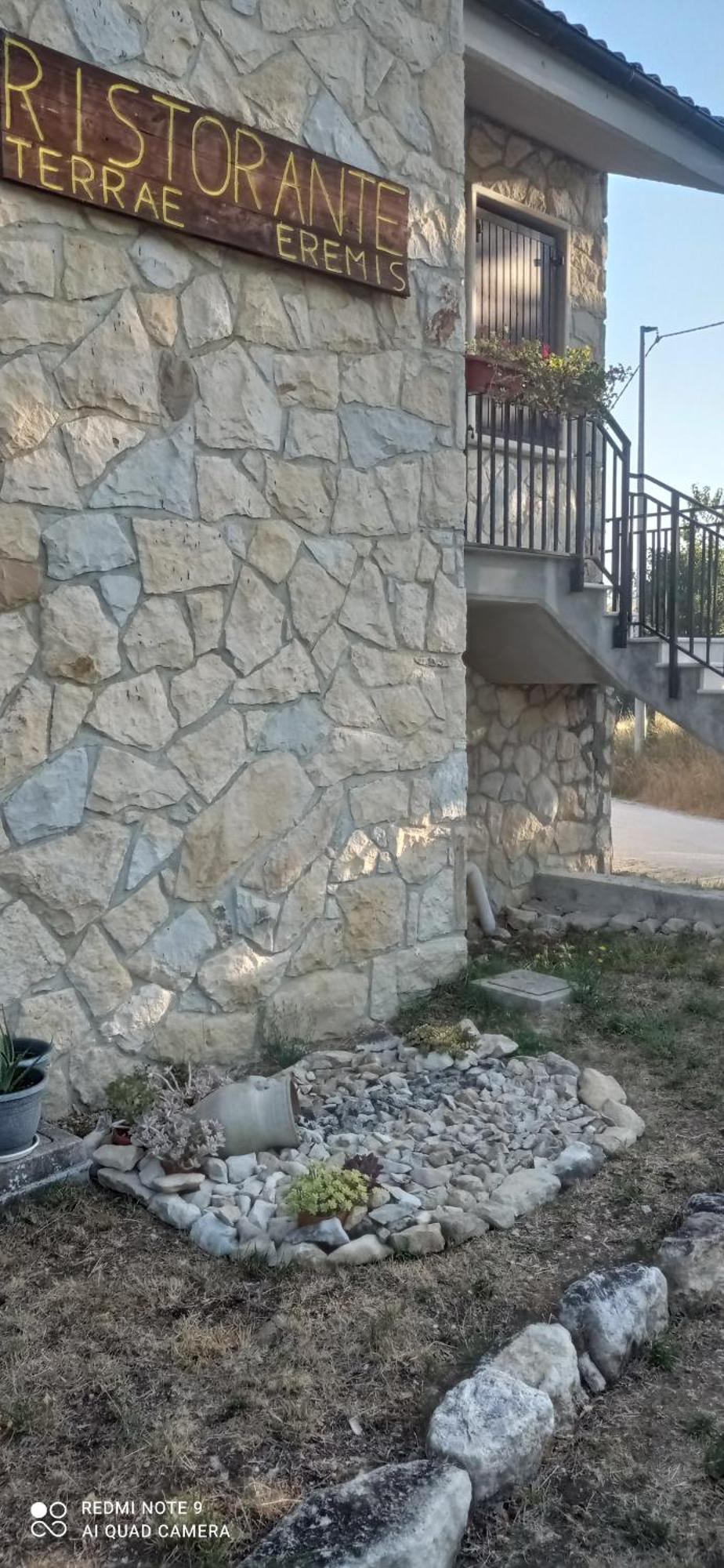 Terrae Eremis: Ristorante, Bar, B&B Roccamorice Екстер'єр фото